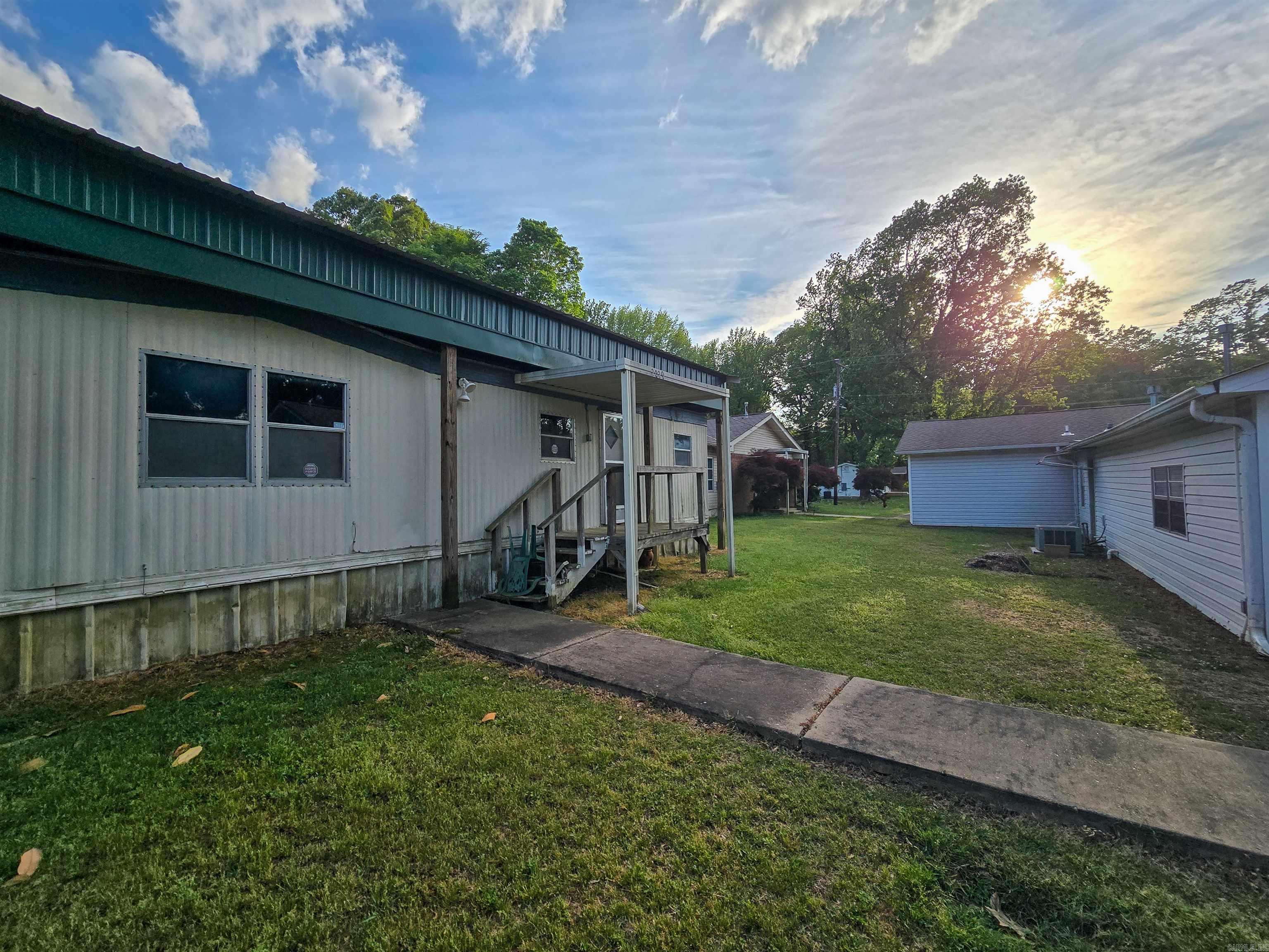 Metes & Bounds - Residential Income