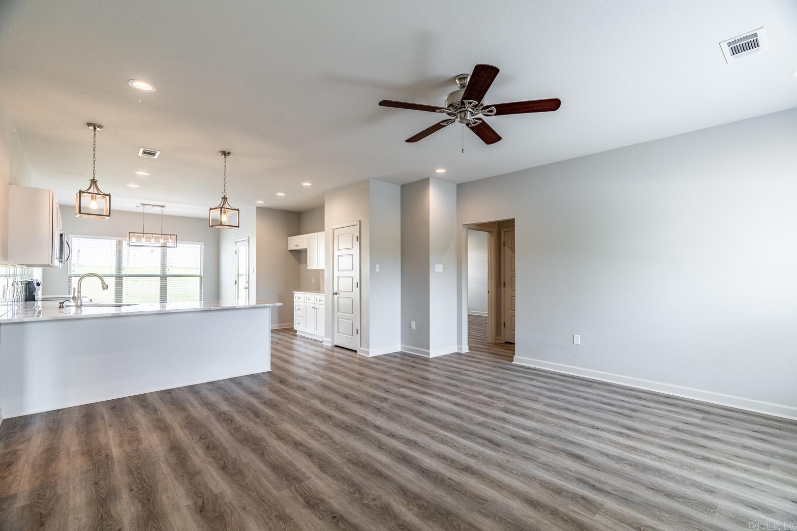 INDIAN SPRINGS - Residential