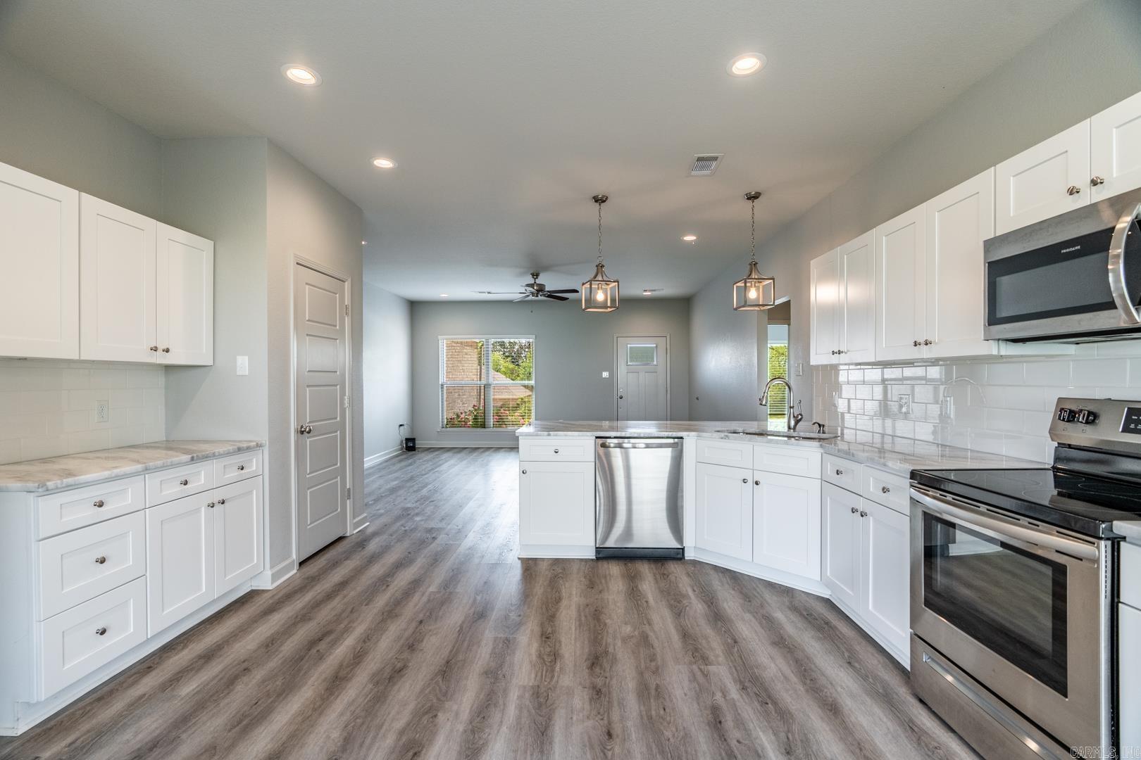 INDIAN SPRINGS - Residential