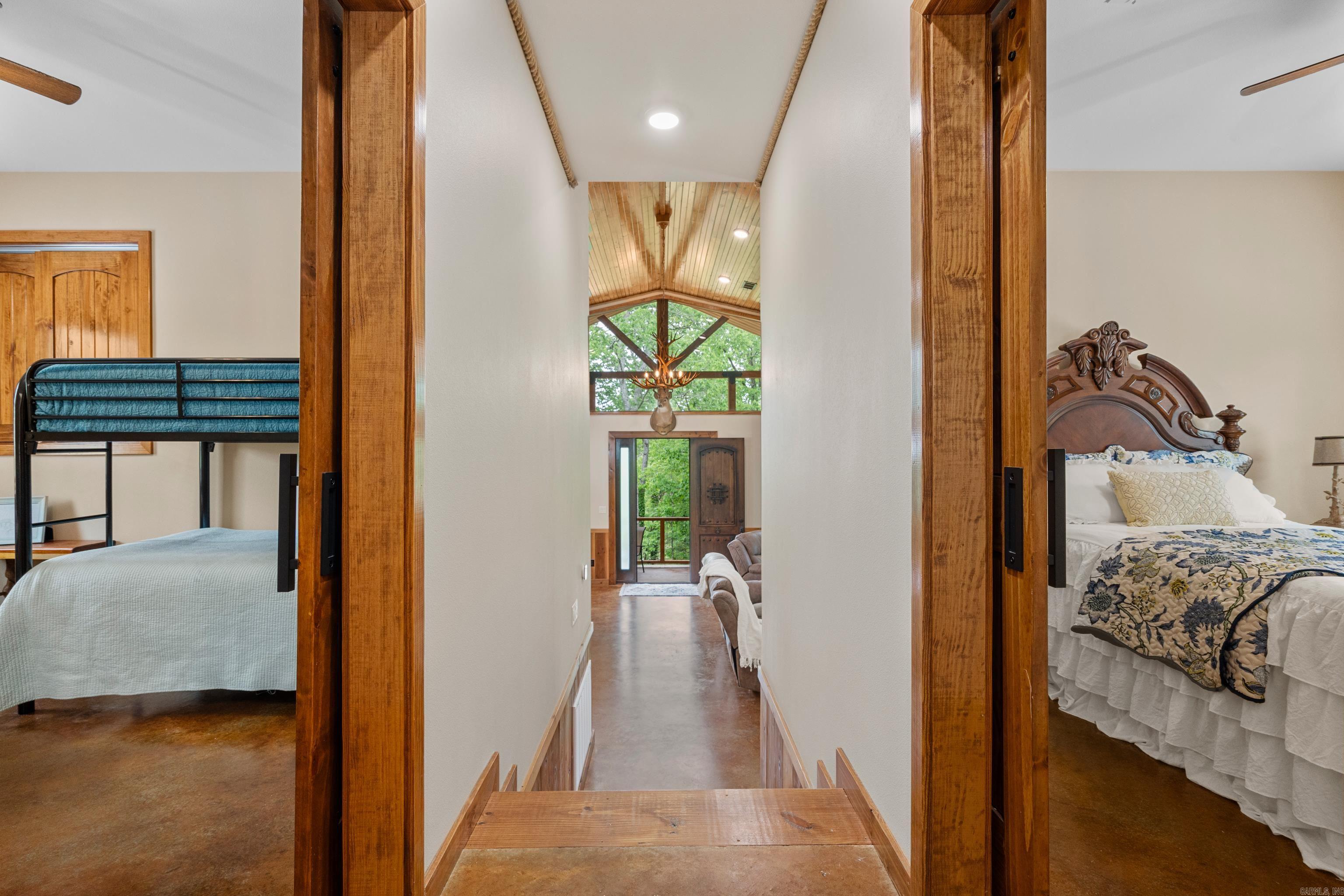 Lackeys Lake Front - Residential