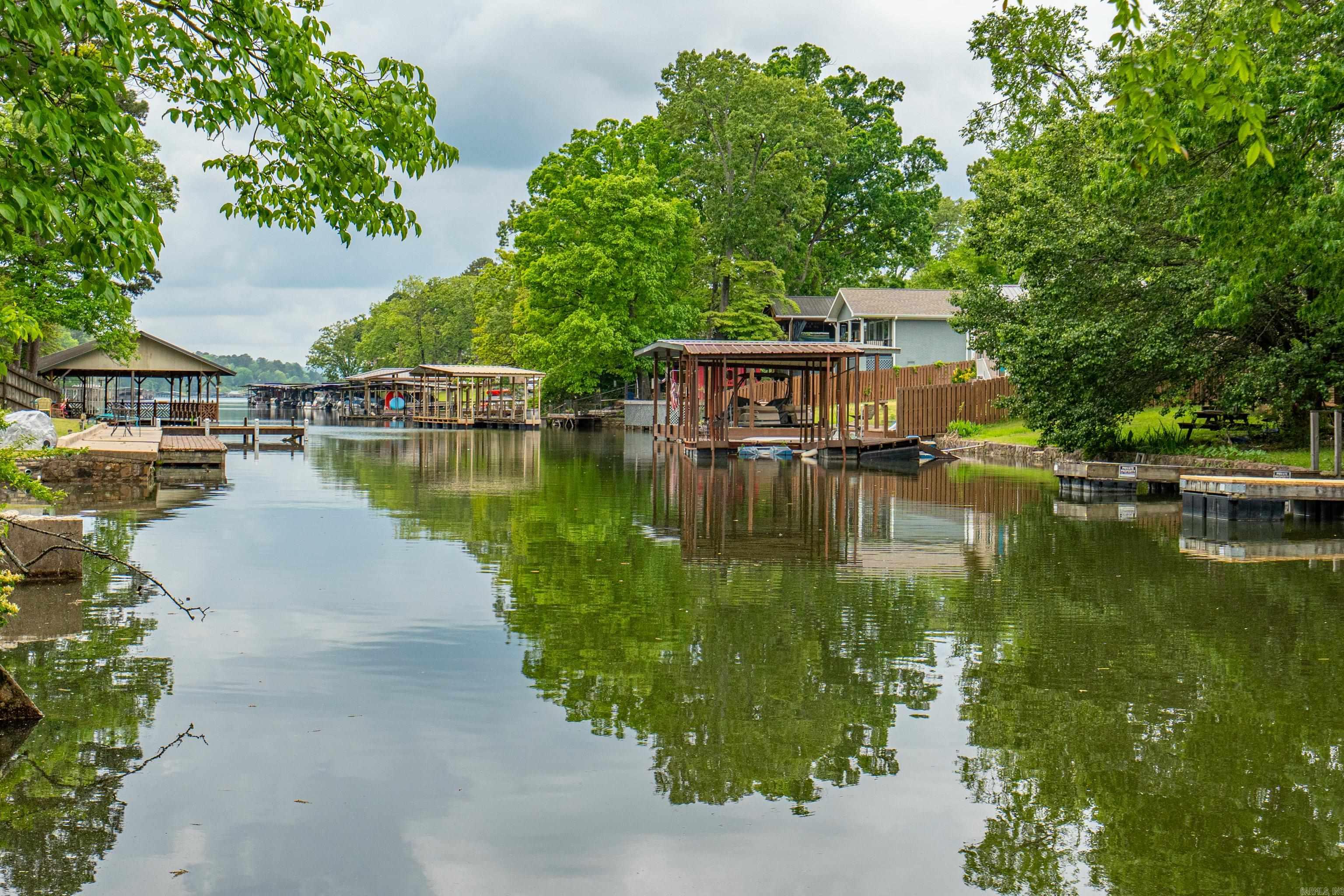 Lackeys Lake Front - Residential