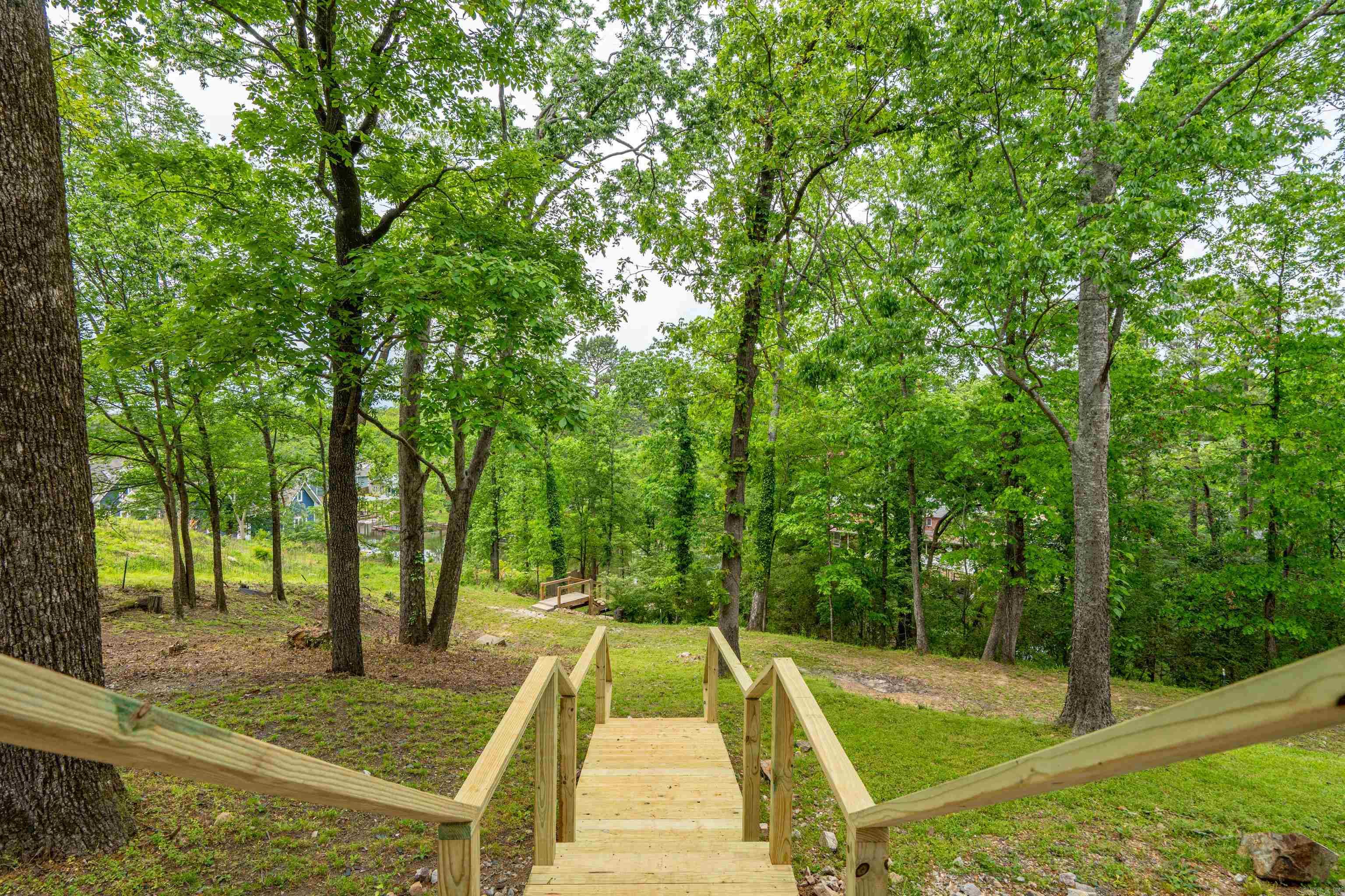 Lackeys Lake Front - Residential