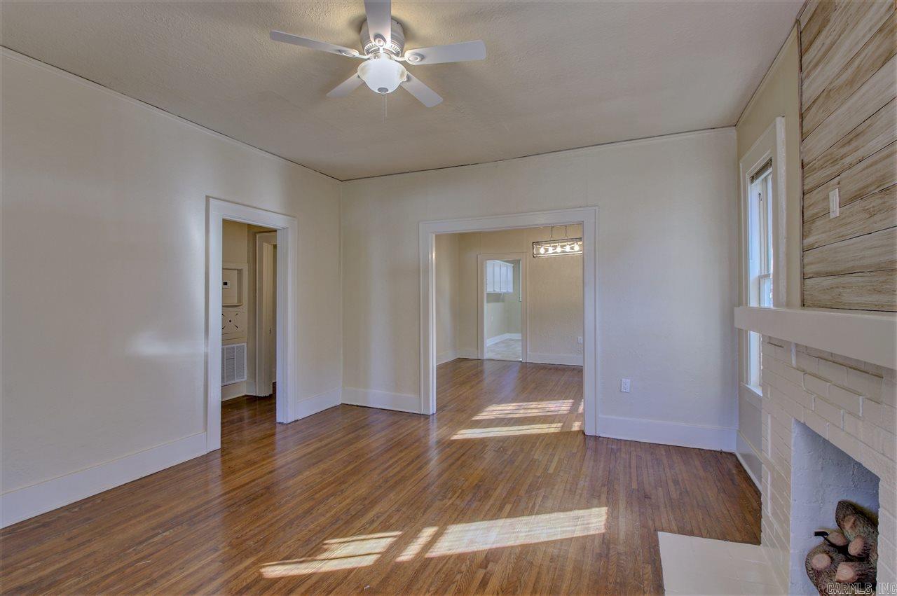 PULASKI HEIGHTS - Residential