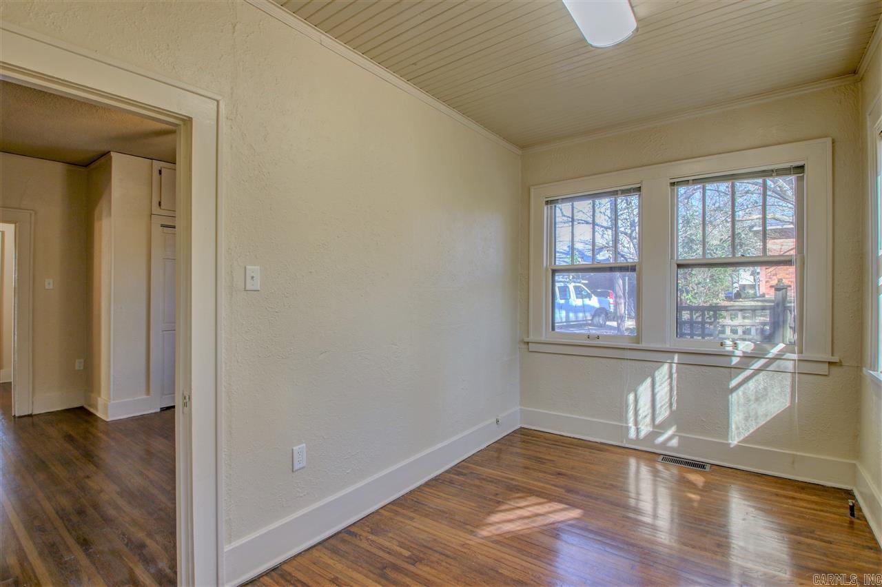 PULASKI HEIGHTS - Residential