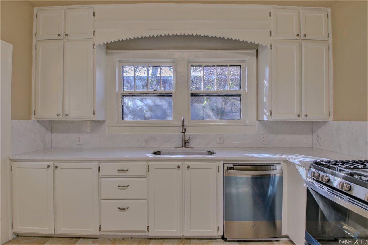 PULASKI HEIGHTS - Residential