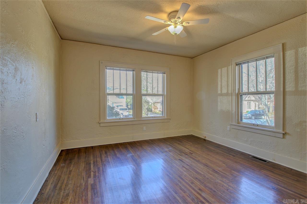 PULASKI HEIGHTS - Residential