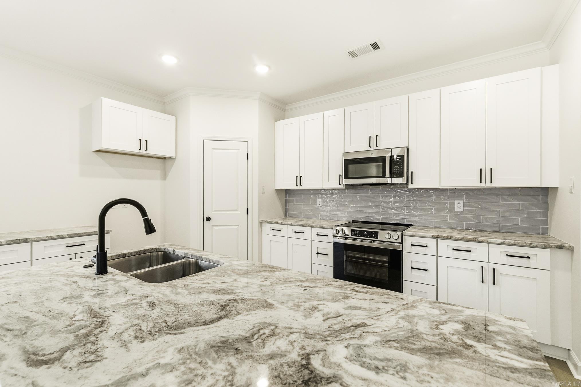 WOLFSBRIDGE @ CABOT PH 1-B - Residential