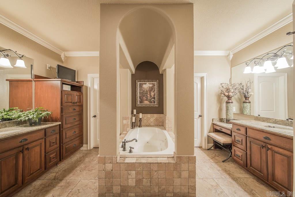 MAUMELLE VALLEY ESTATES - Residential