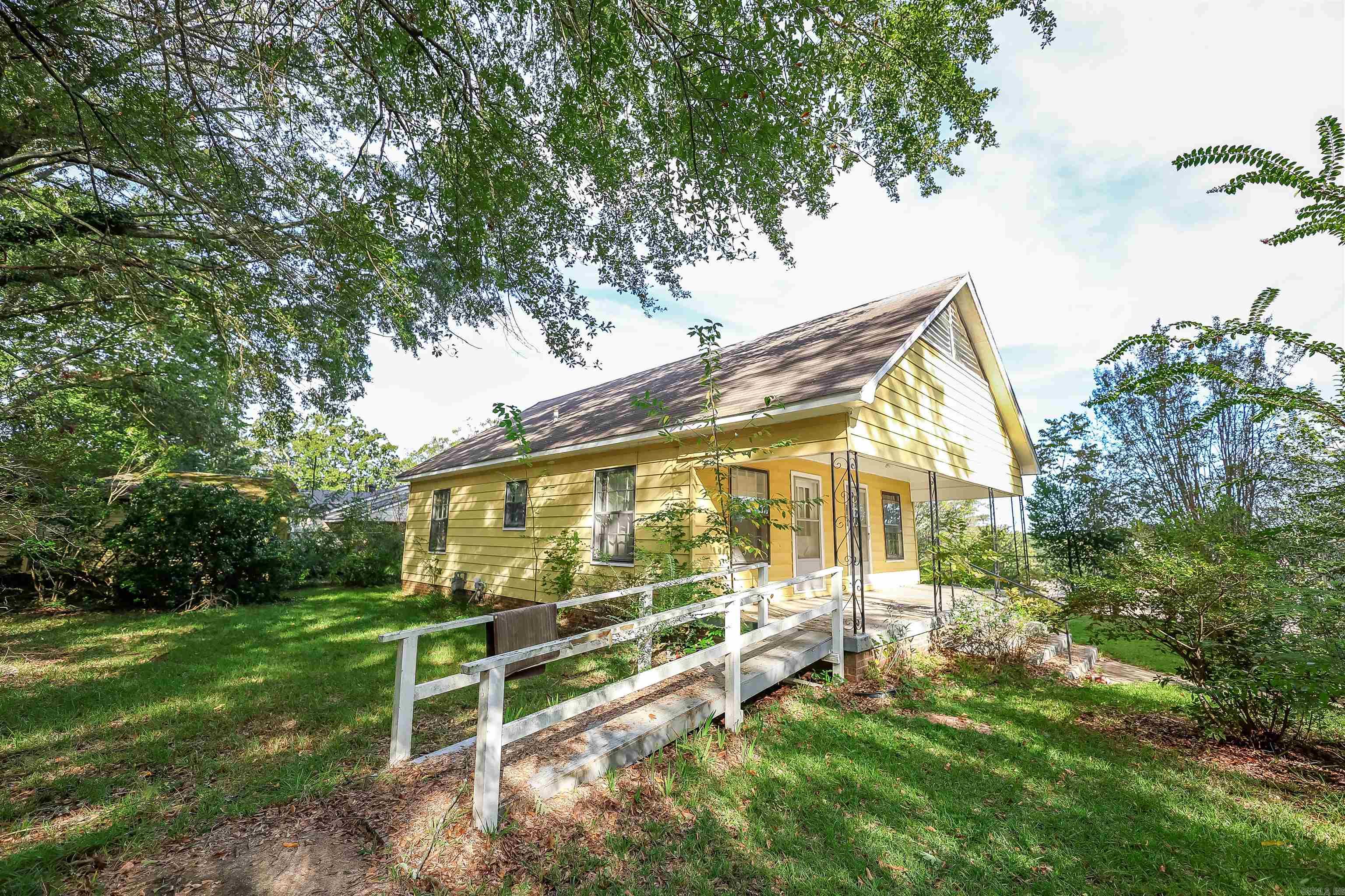 WEST PARKVIEW - Residential