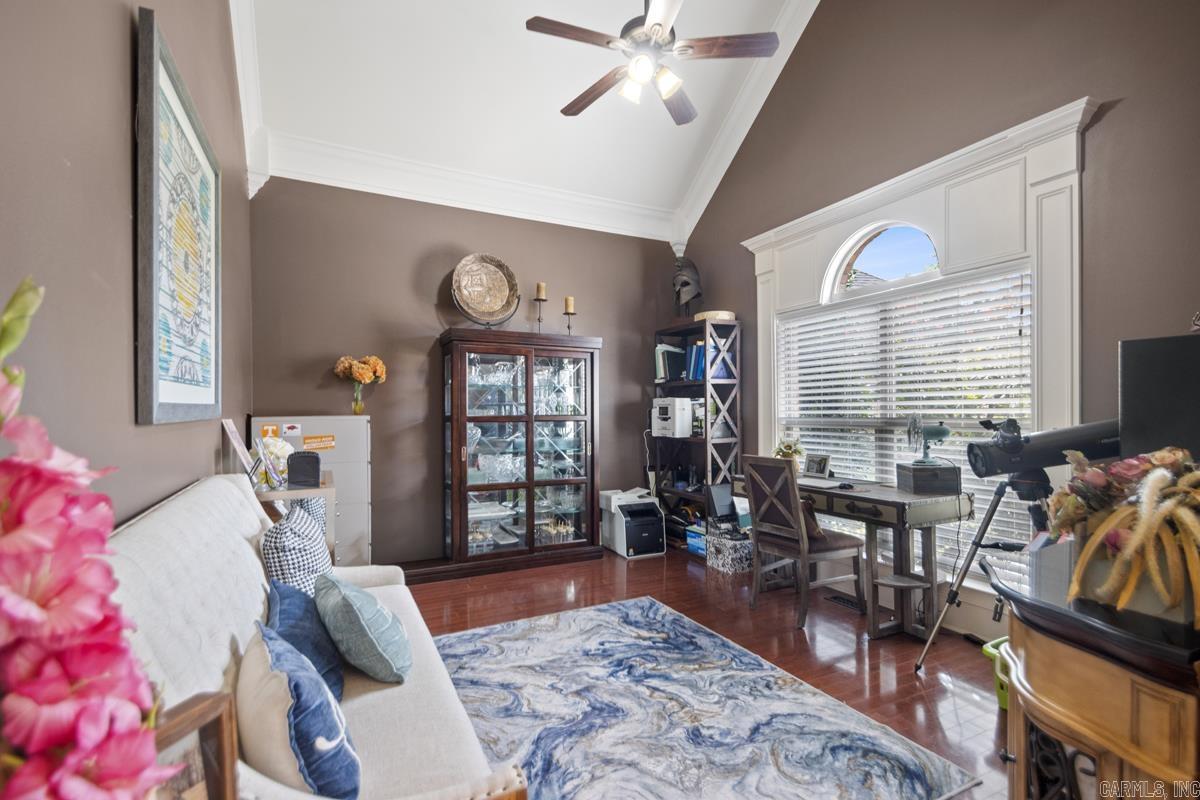 CHENAL VALLEY CHEMIN COURT - Residential