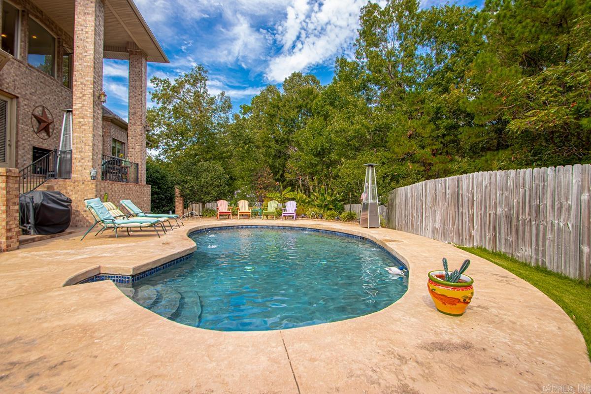 CHENAL VALLEY CHEMIN COURT - Residential