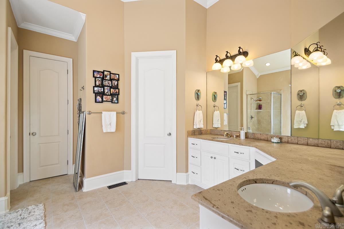 CHENAL VALLEY CHEMIN COURT - Residential