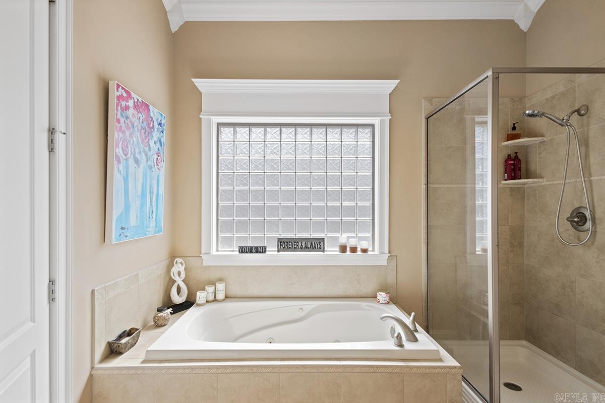 CHENAL VALLEY CHEMIN COURT - Residential