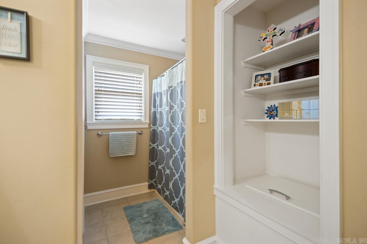 CHENAL VALLEY CHEMIN COURT - Residential