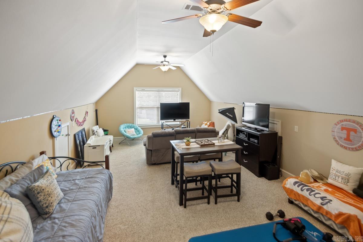 CHENAL VALLEY CHEMIN COURT - Residential