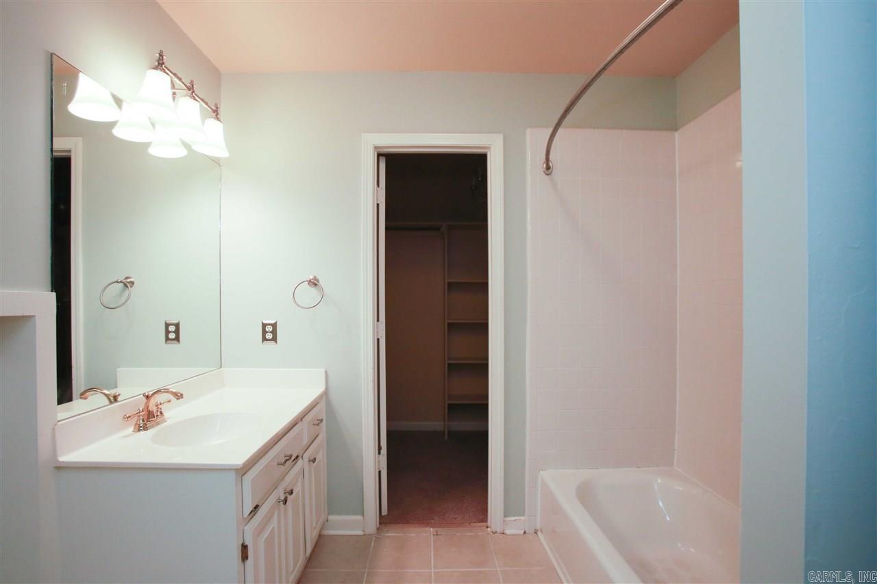 St Charles - Residential Lease