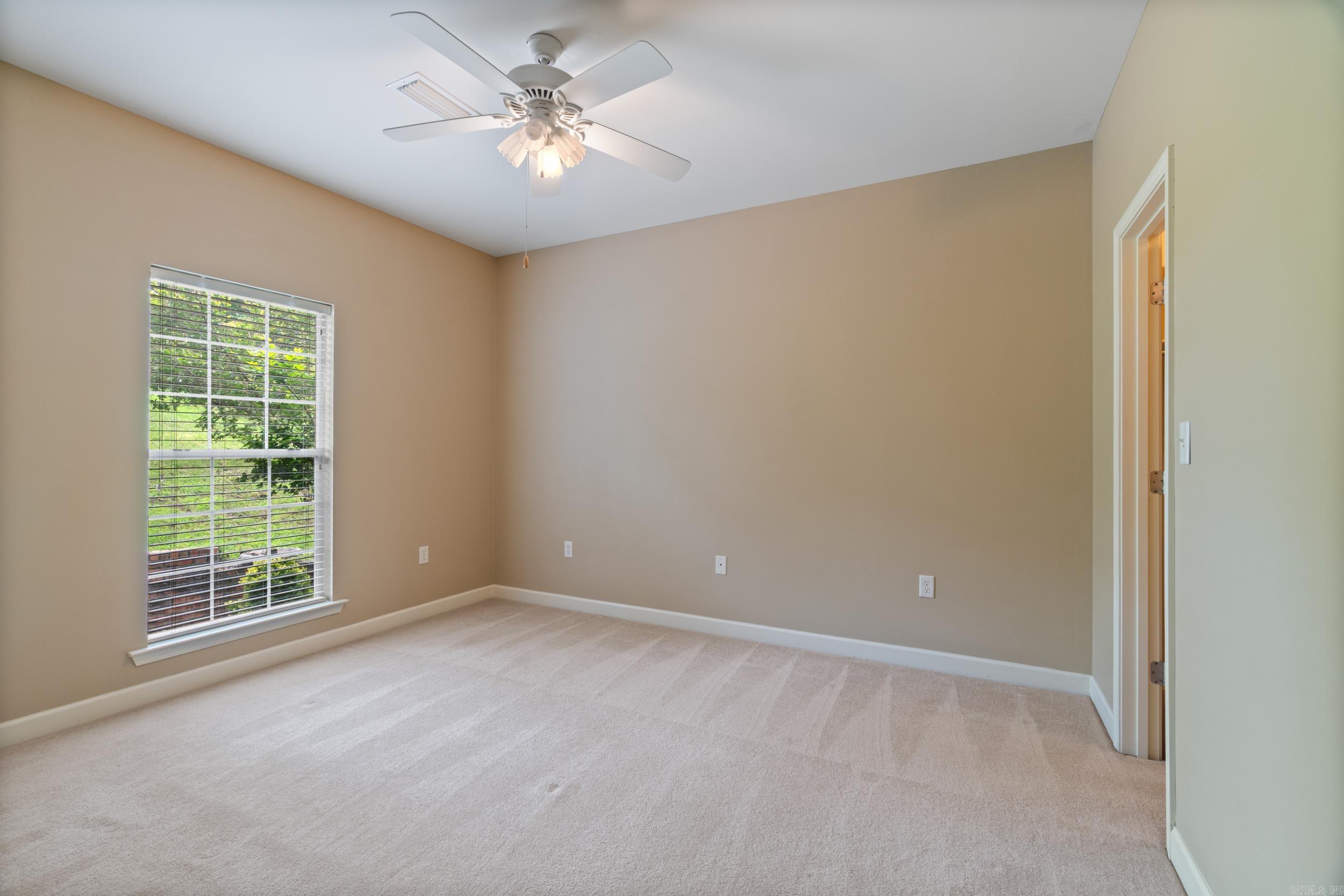 CANTERBERRY POINT - Residential