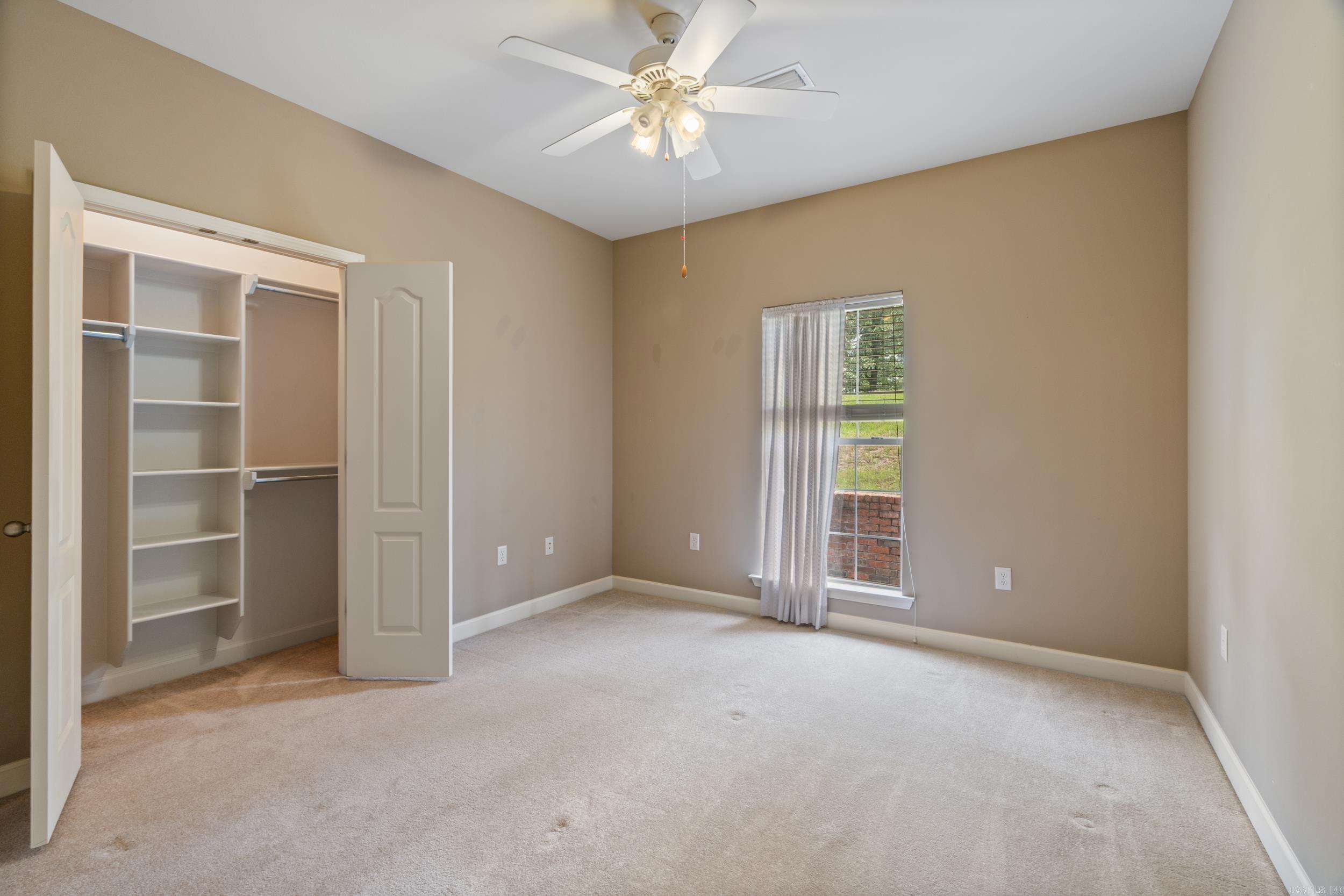 CANTERBERRY POINT - Residential