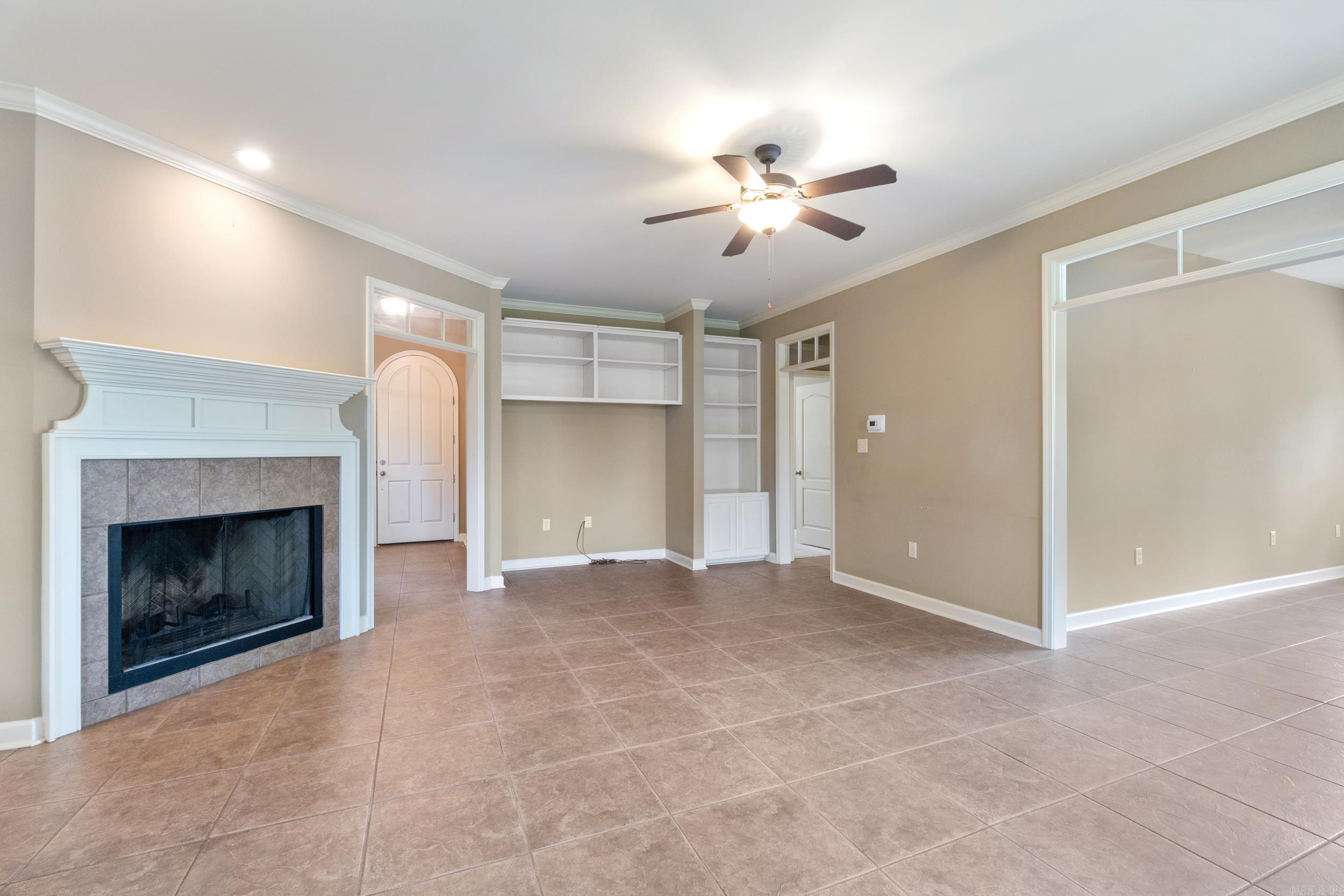 CANTERBERRY POINT - Residential