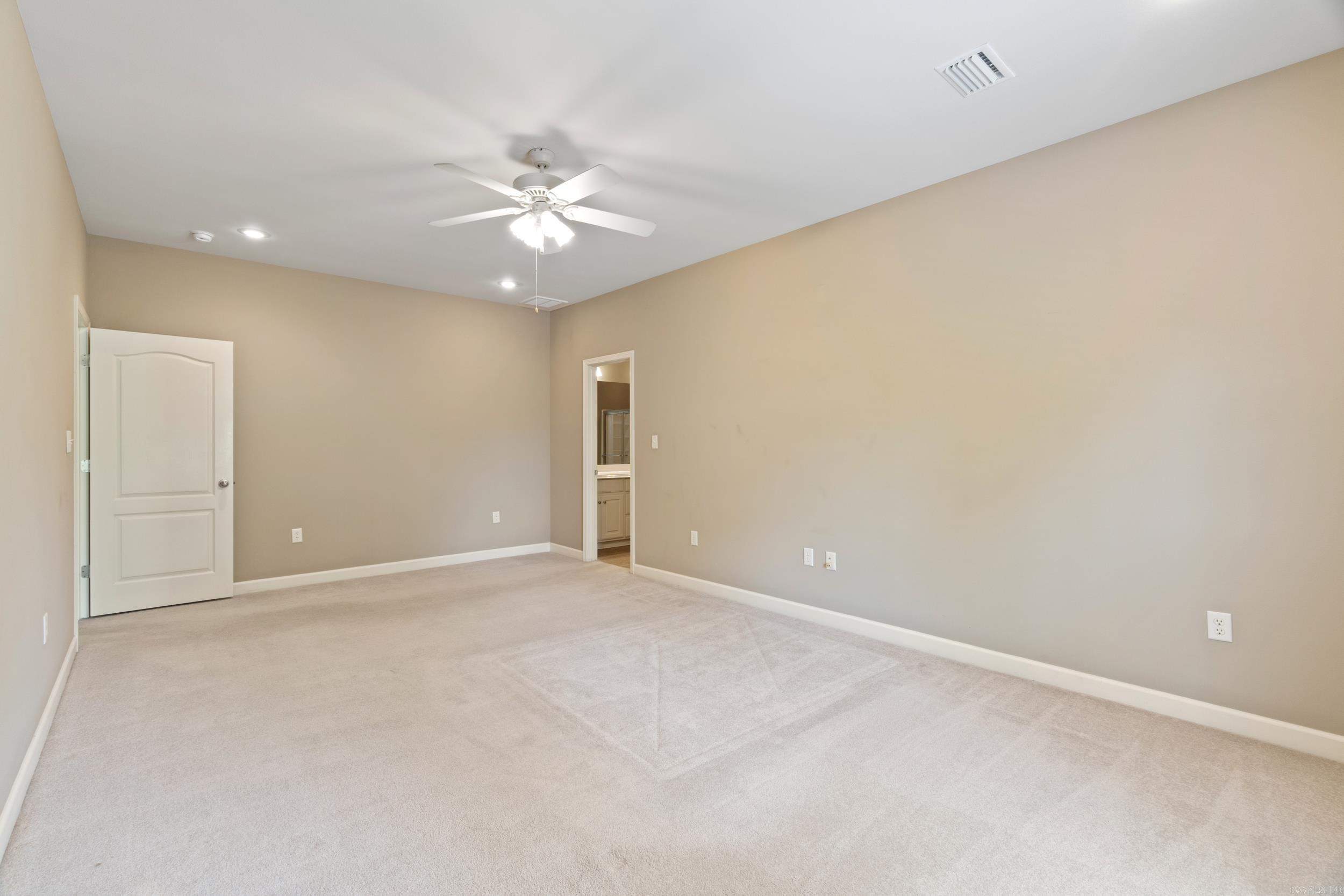 CANTERBERRY POINT - Residential