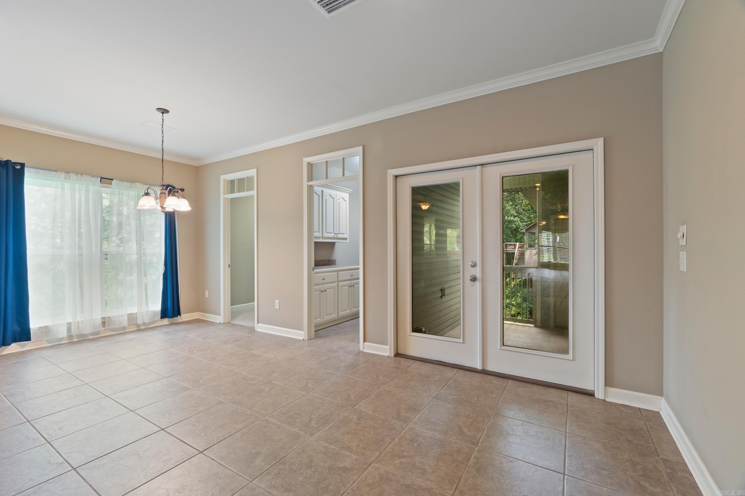 CANTERBERRY POINT - Residential