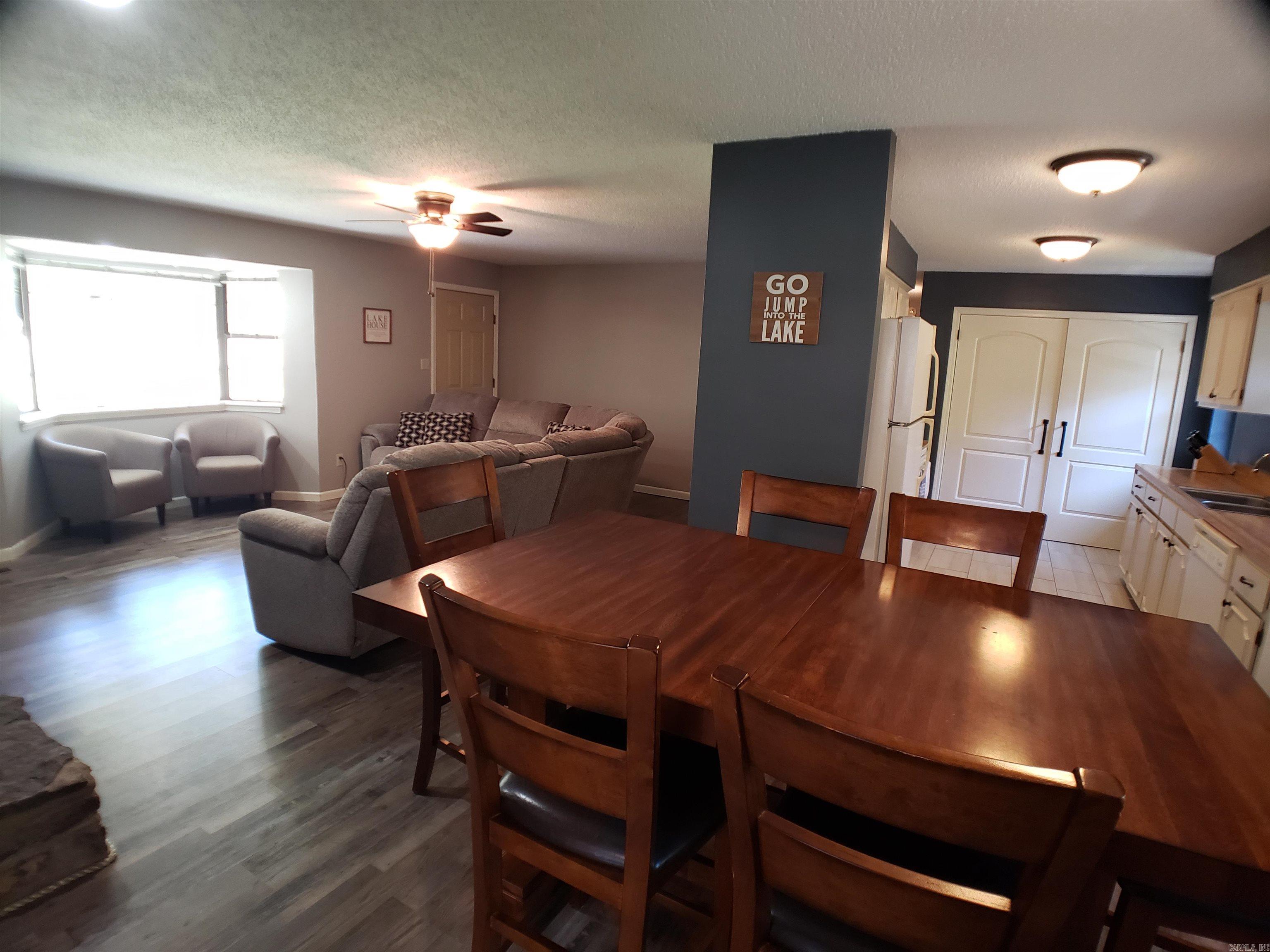 HAMILTON HILLS - Residential