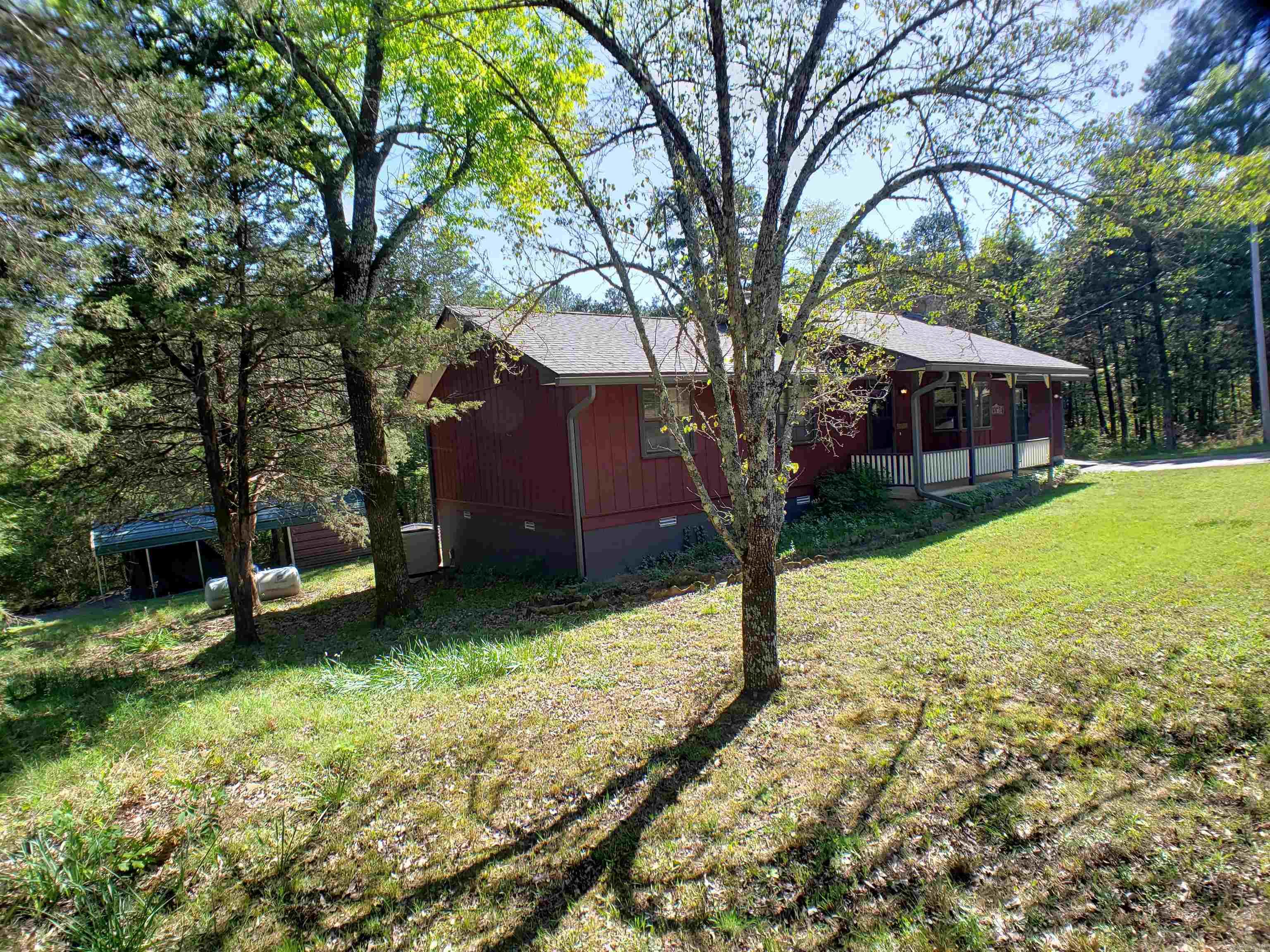 HAMILTON HILLS - Residential