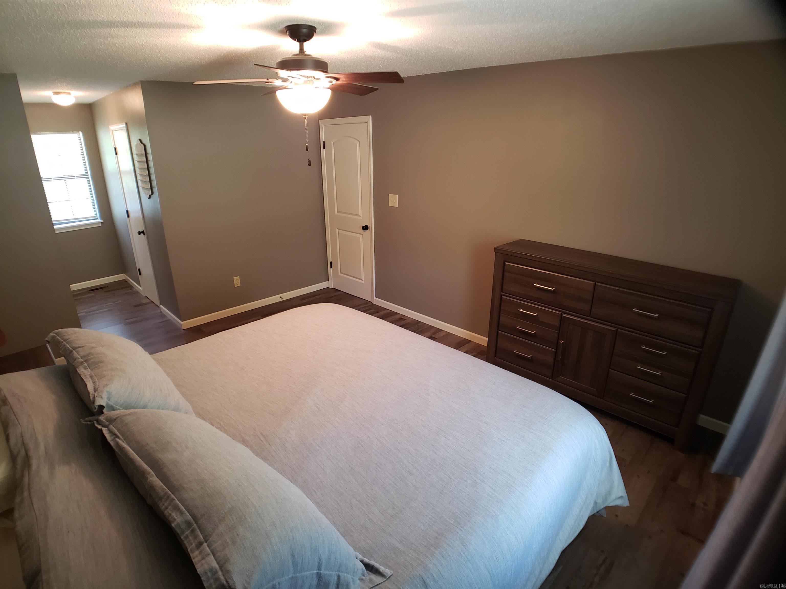 HAMILTON HILLS - Residential