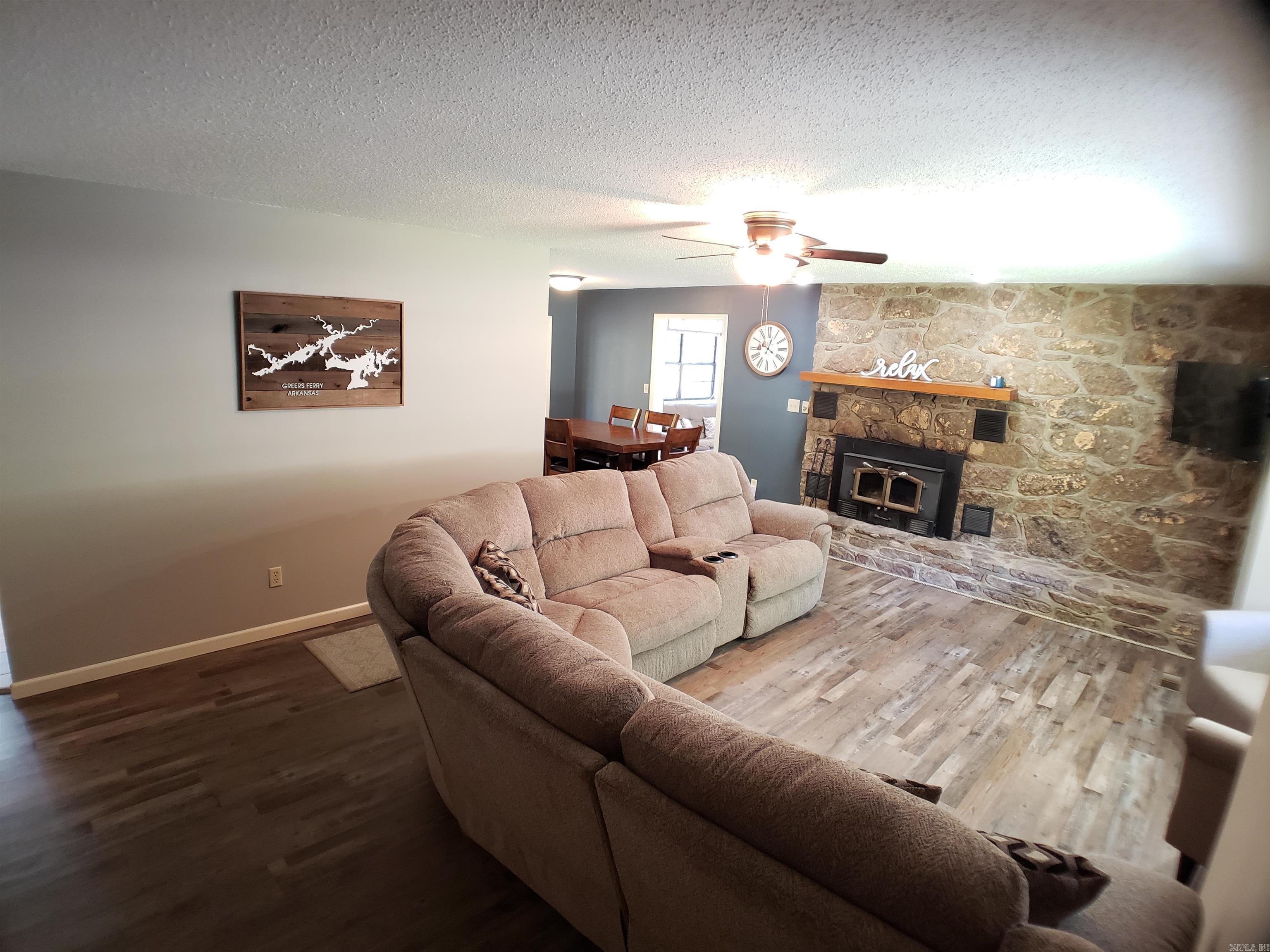 HAMILTON HILLS - Residential