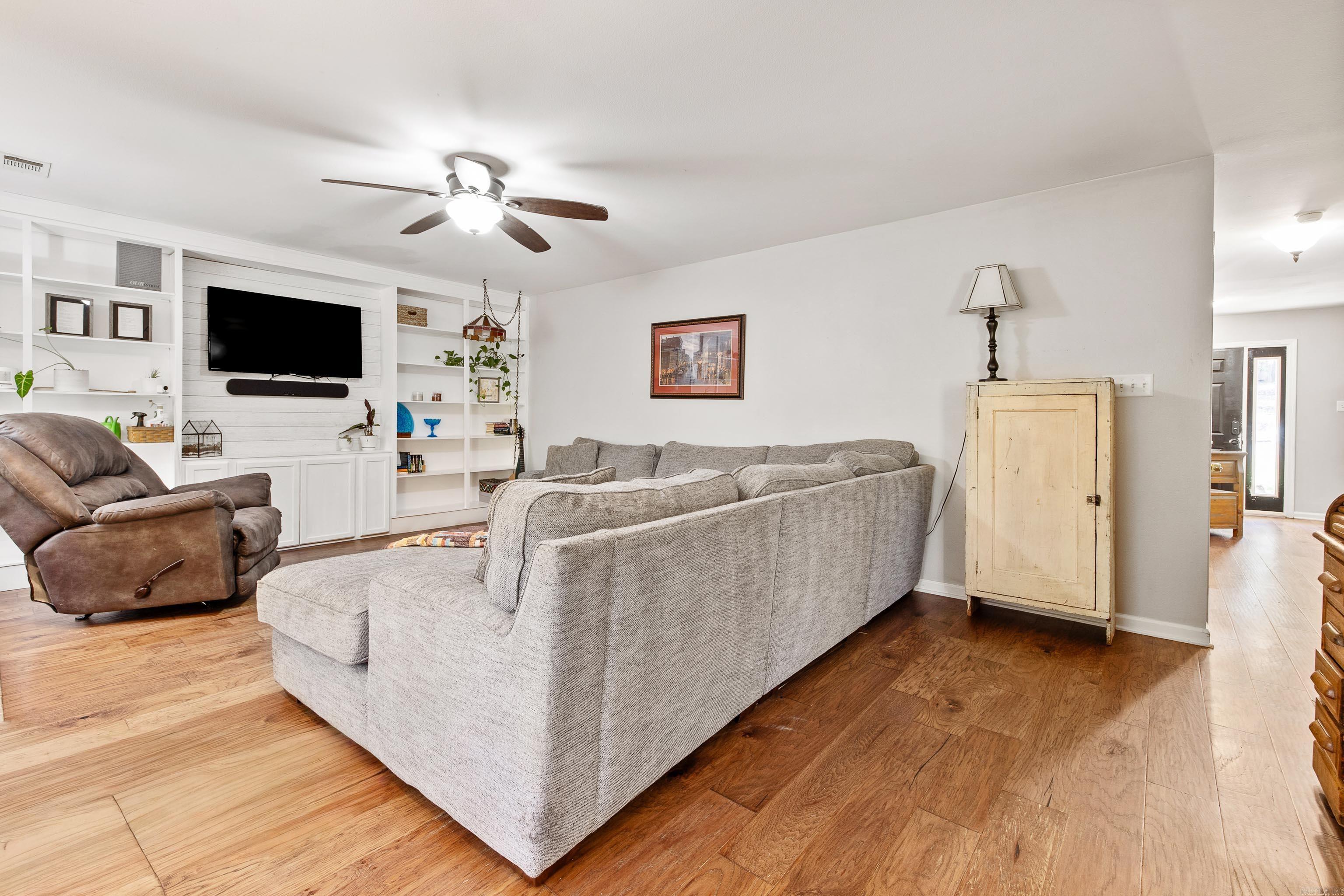 HARTFORD HILLS - Residential