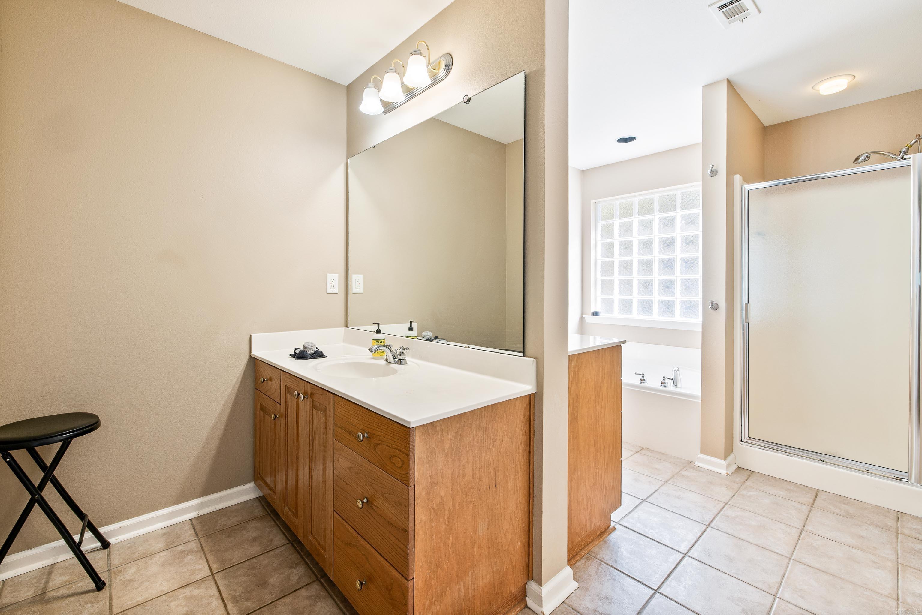 HARTFORD HILLS - Residential