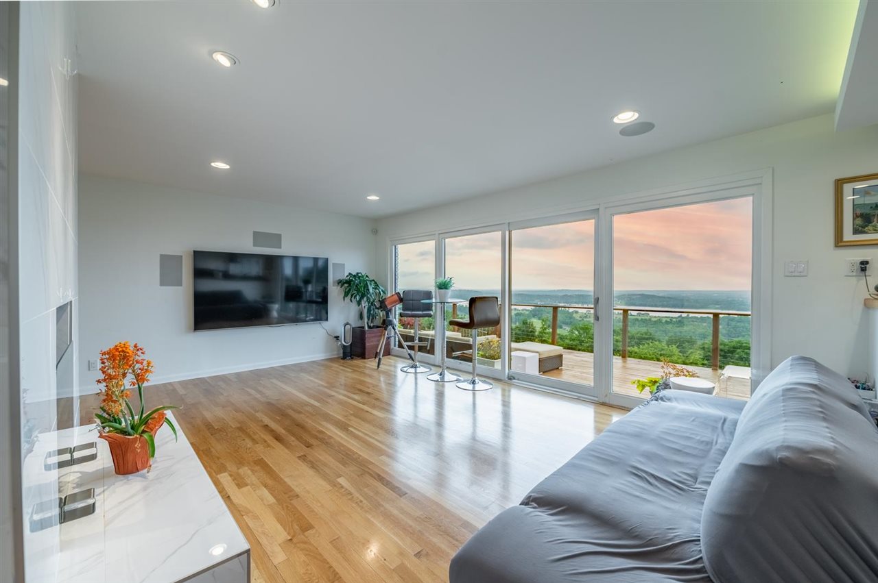 WALTON HEIGHTS - Residential