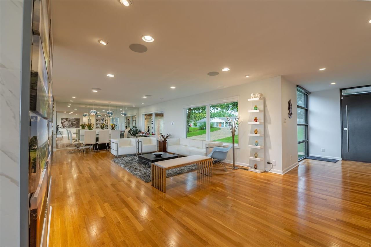WALTON HEIGHTS - Residential