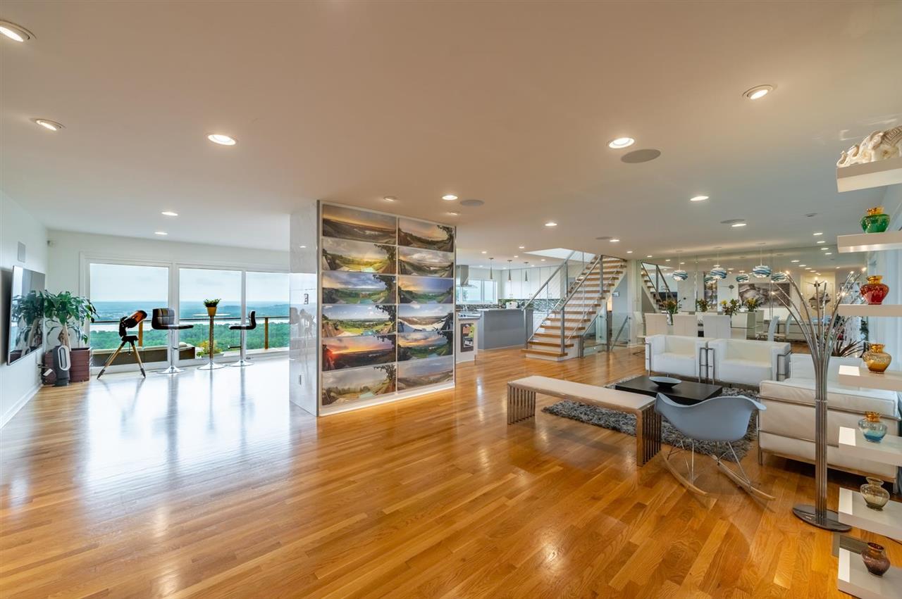 WALTON HEIGHTS - Residential