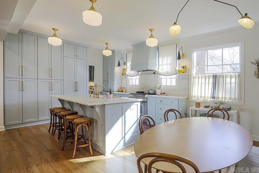 NEWTONS - Residential