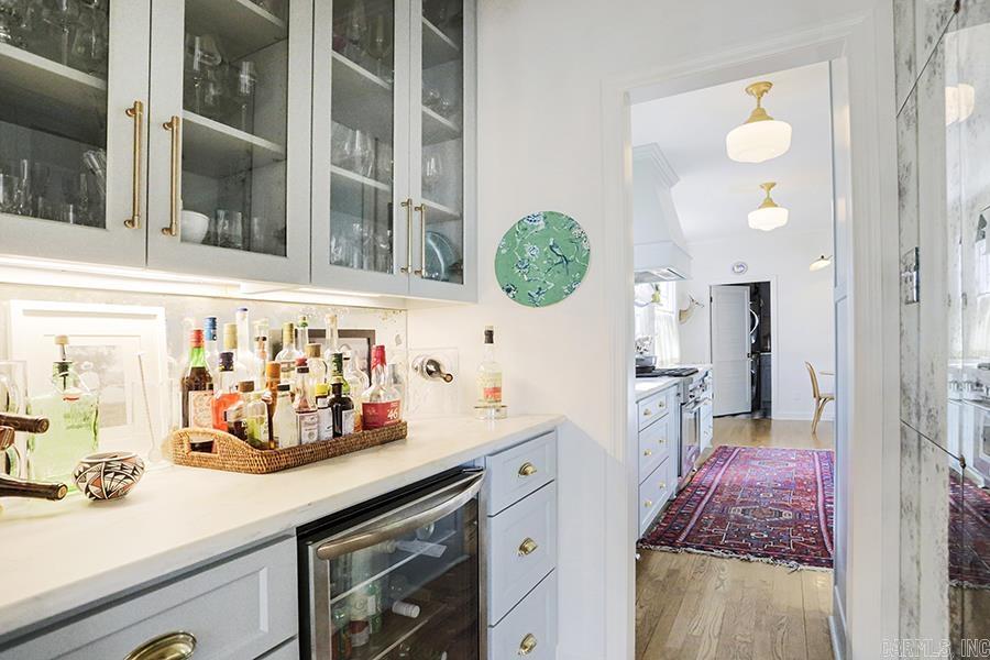 NEWTONS - Residential