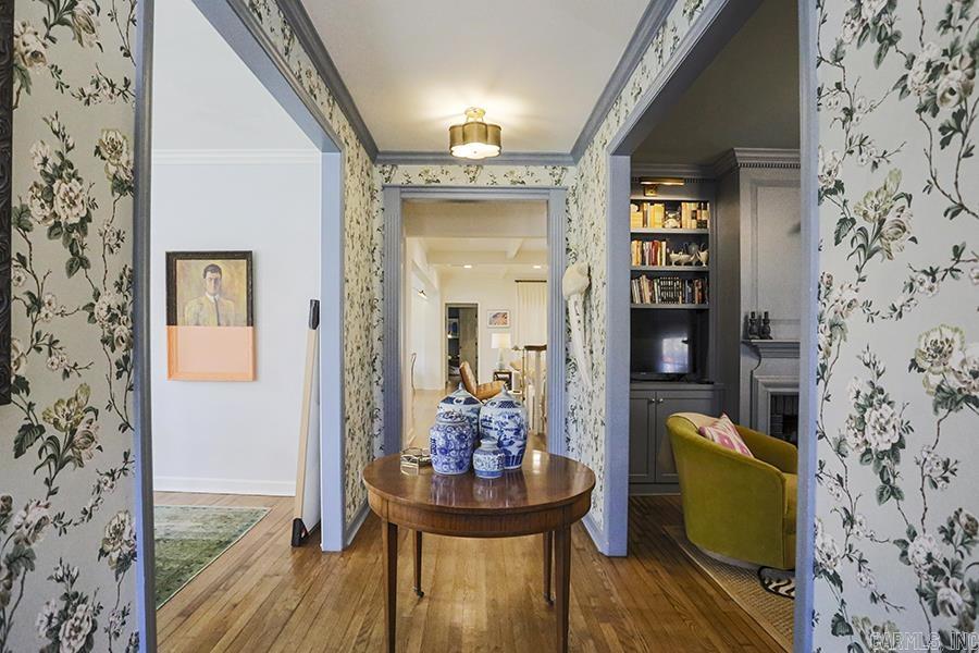 NEWTONS - Residential