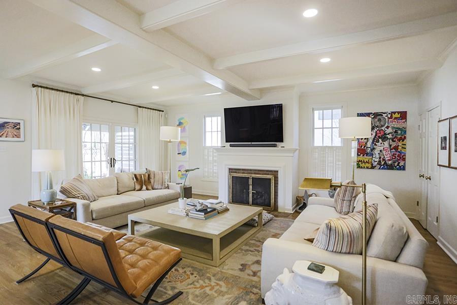 NEWTONS - Residential