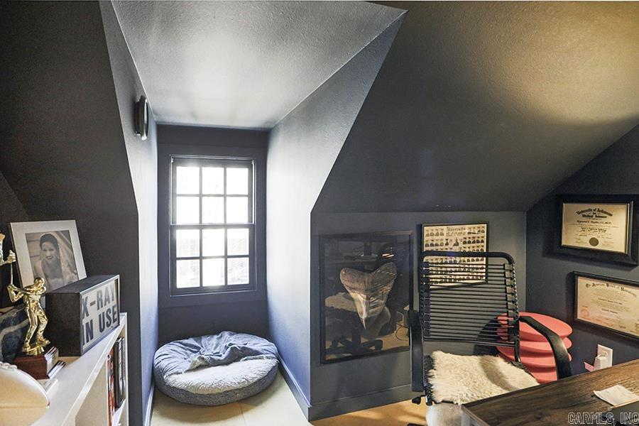 NEWTONS - Residential