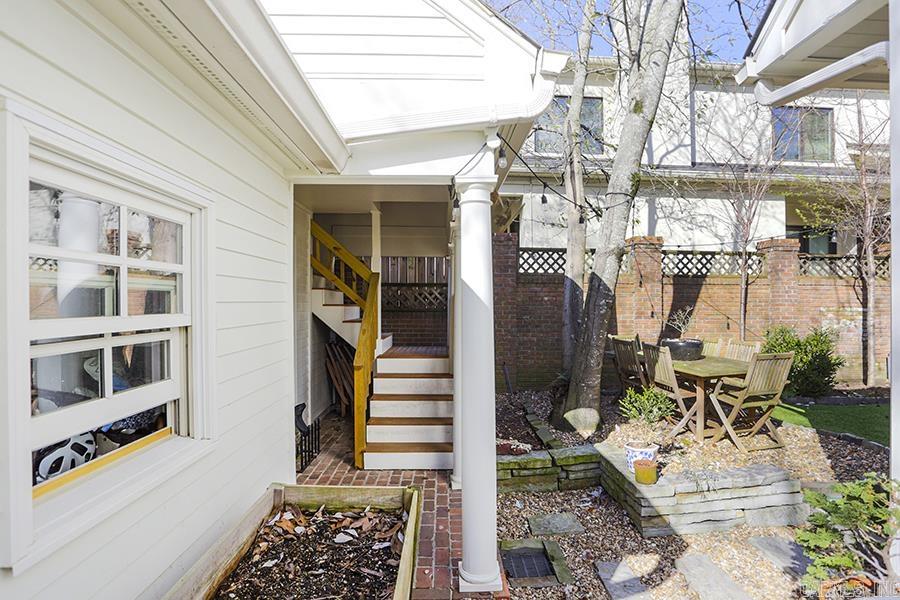 NEWTONS - Residential