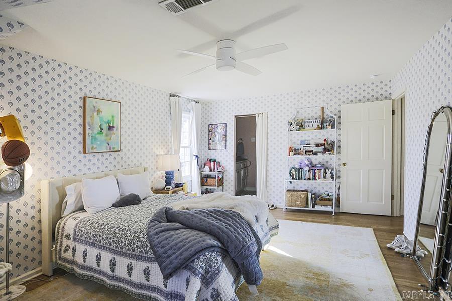 NEWTONS - Residential