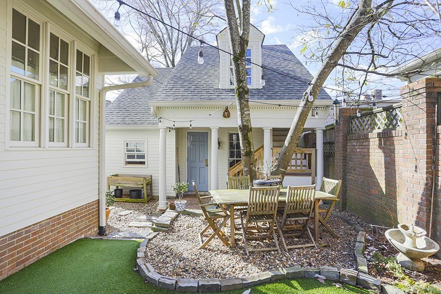 NEWTONS - Residential