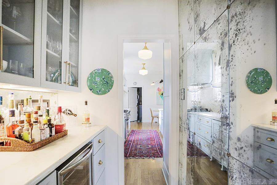 NEWTONS - Residential