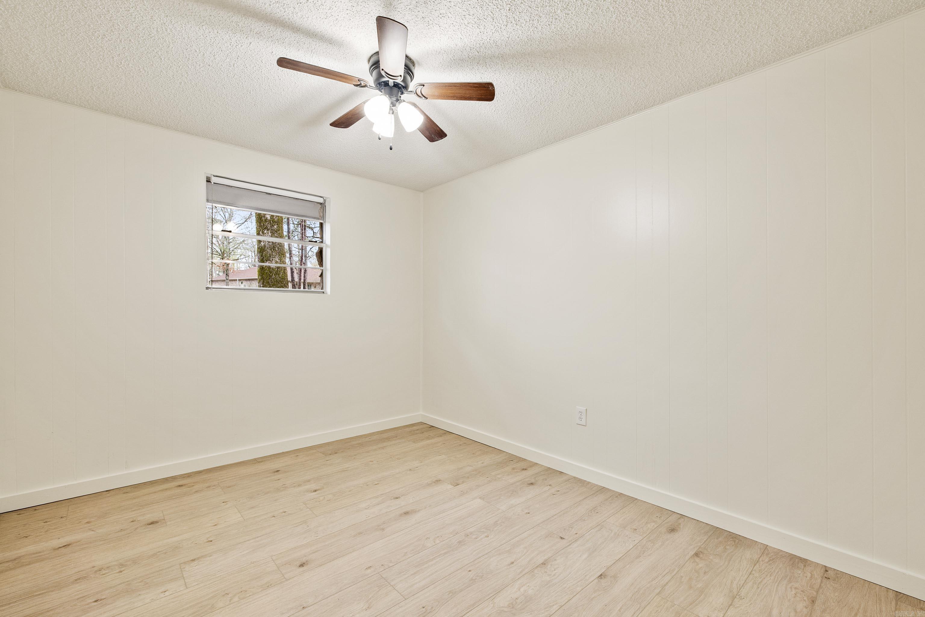 ALMQUIST - Residential