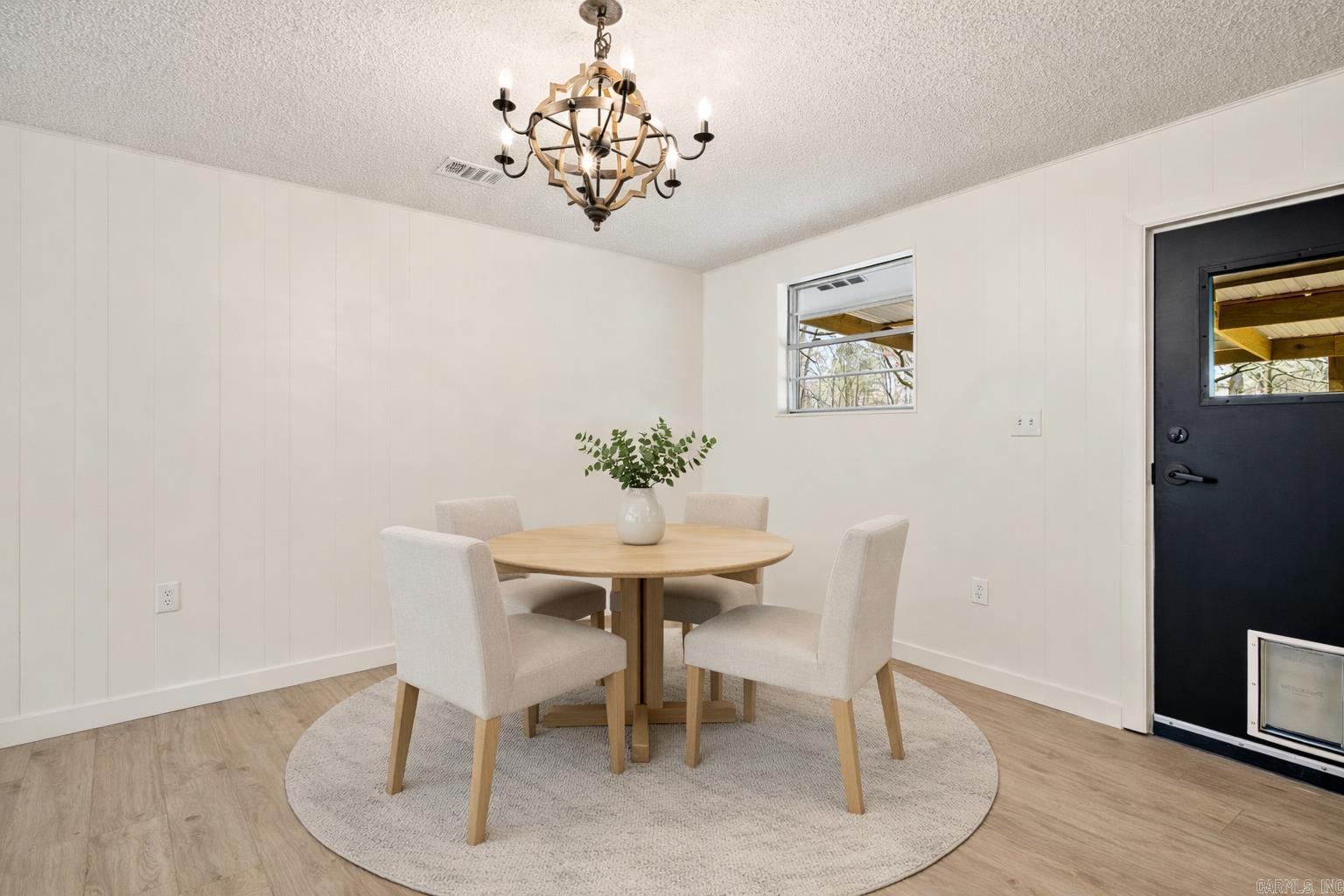 ALMQUIST - Residential