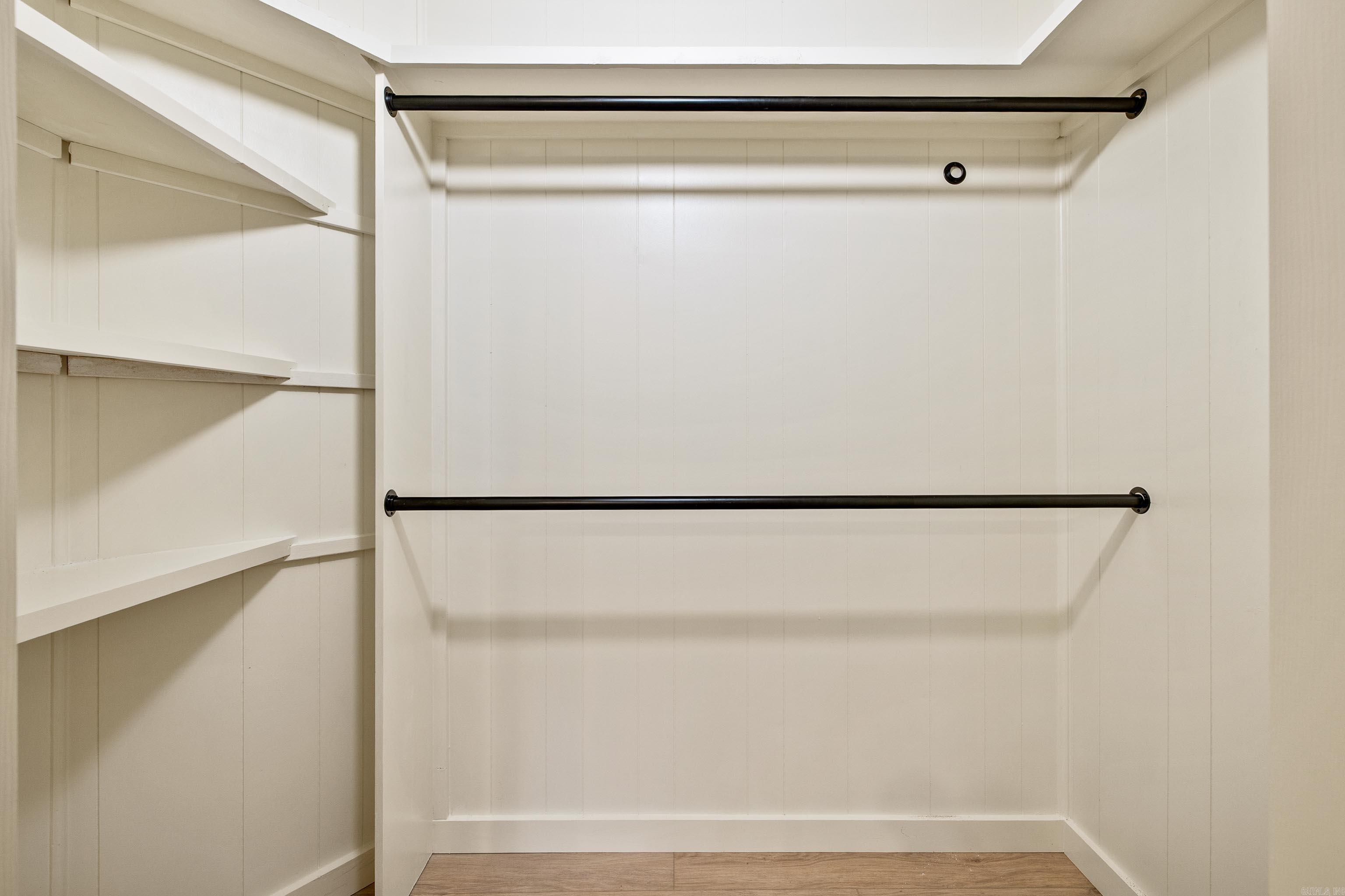 ALMQUIST - Residential