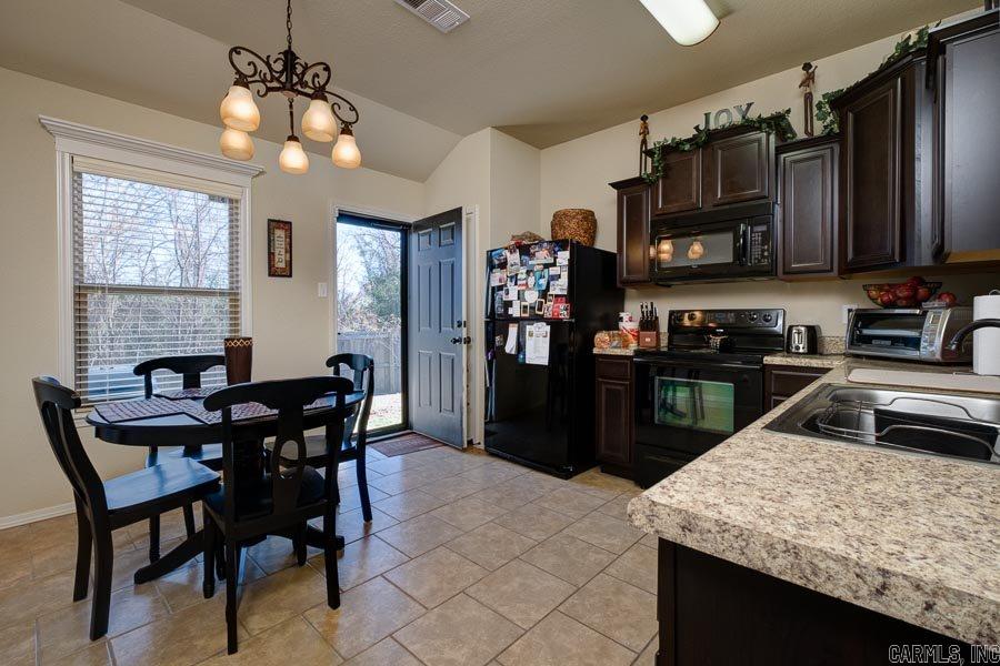 PARKWAY MEADOWS - Residential