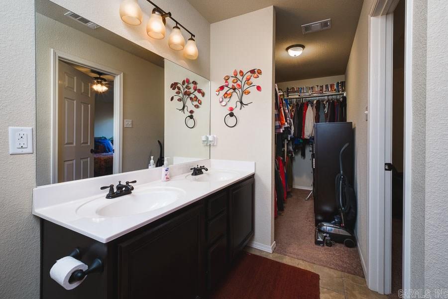 PARKWAY MEADOWS - Residential