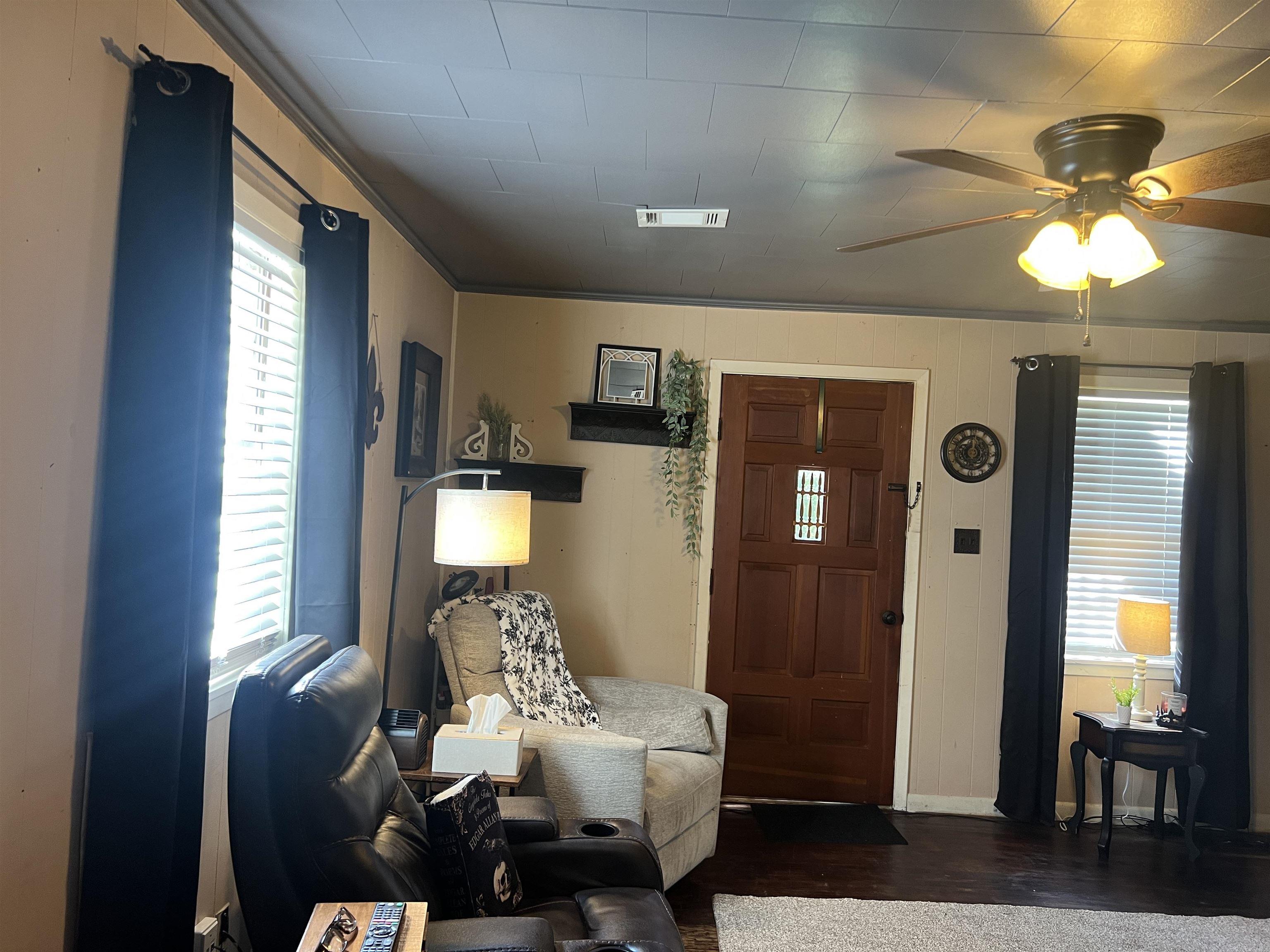 PLAINVIEW - Residential