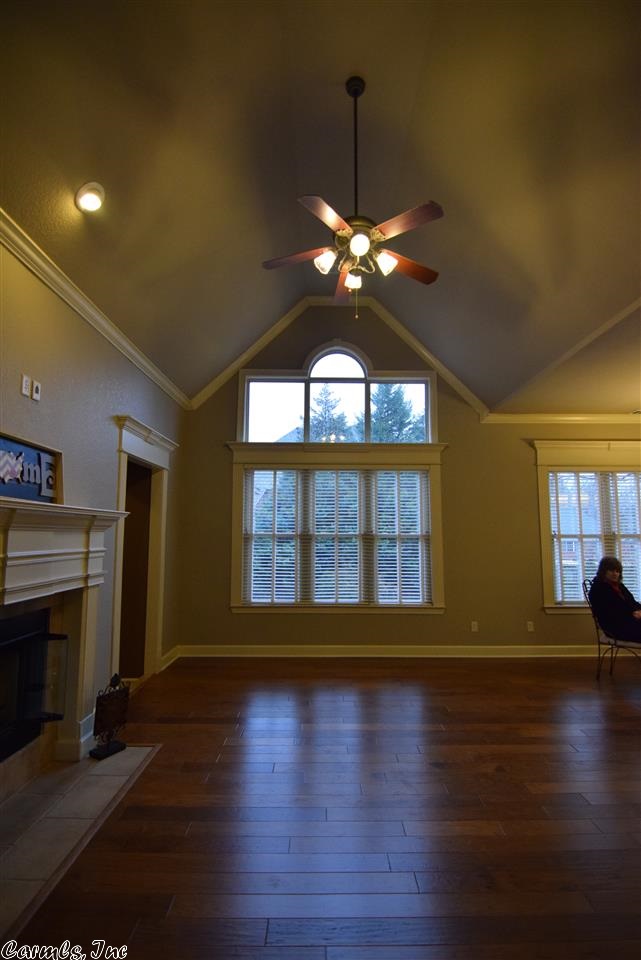 HURRICANE LAKE EST - Residential